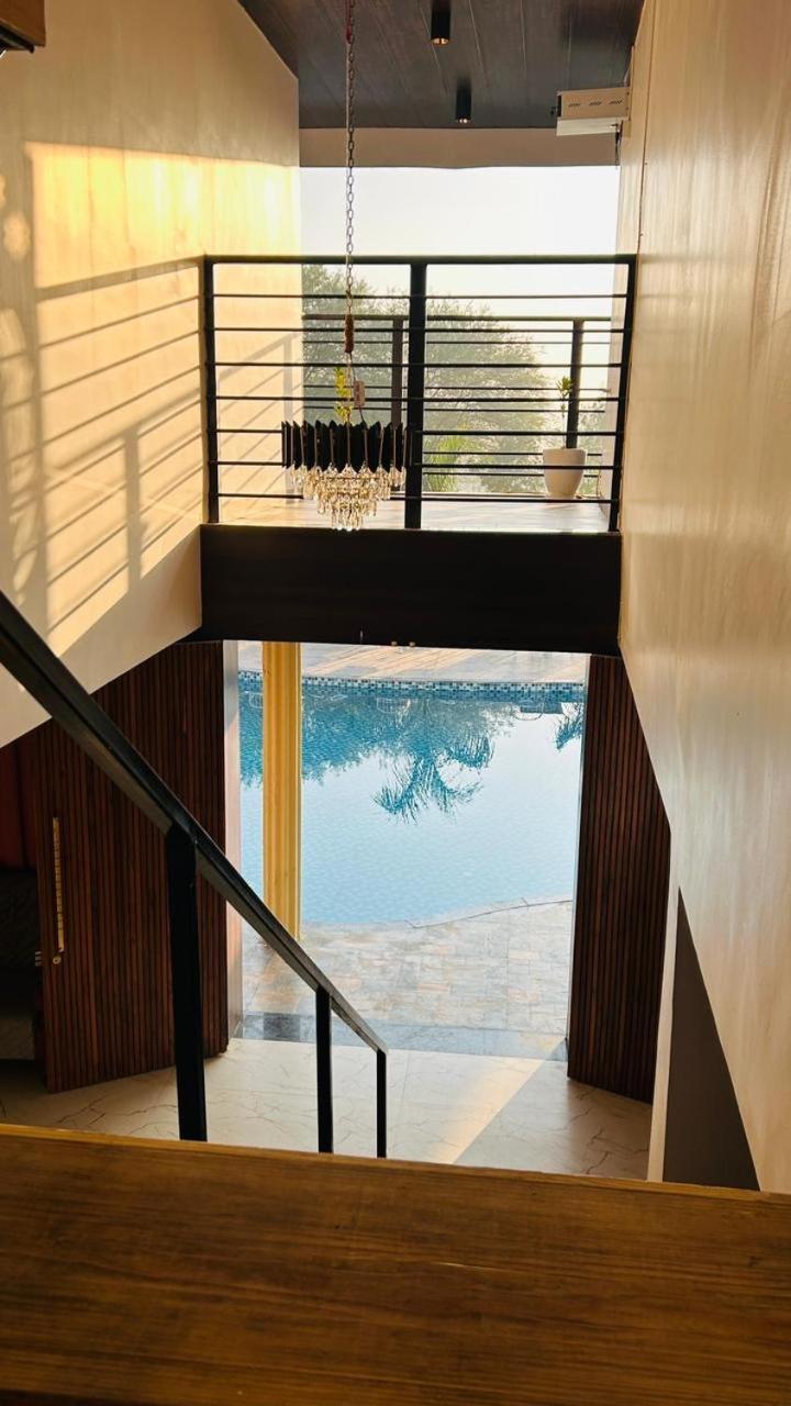Fun O Farm Luxury Farm Villa إندور المظهر الخارجي الصورة
