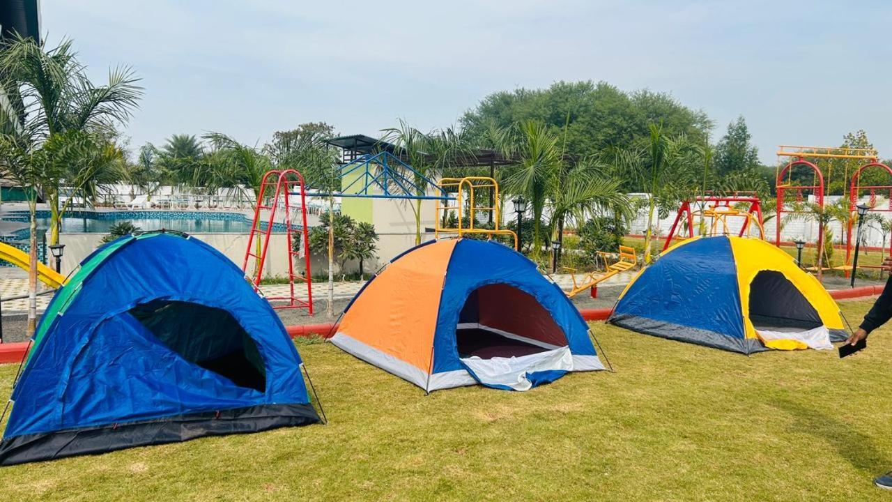 Fun O Farm Luxury Farm Villa إندور المظهر الخارجي الصورة