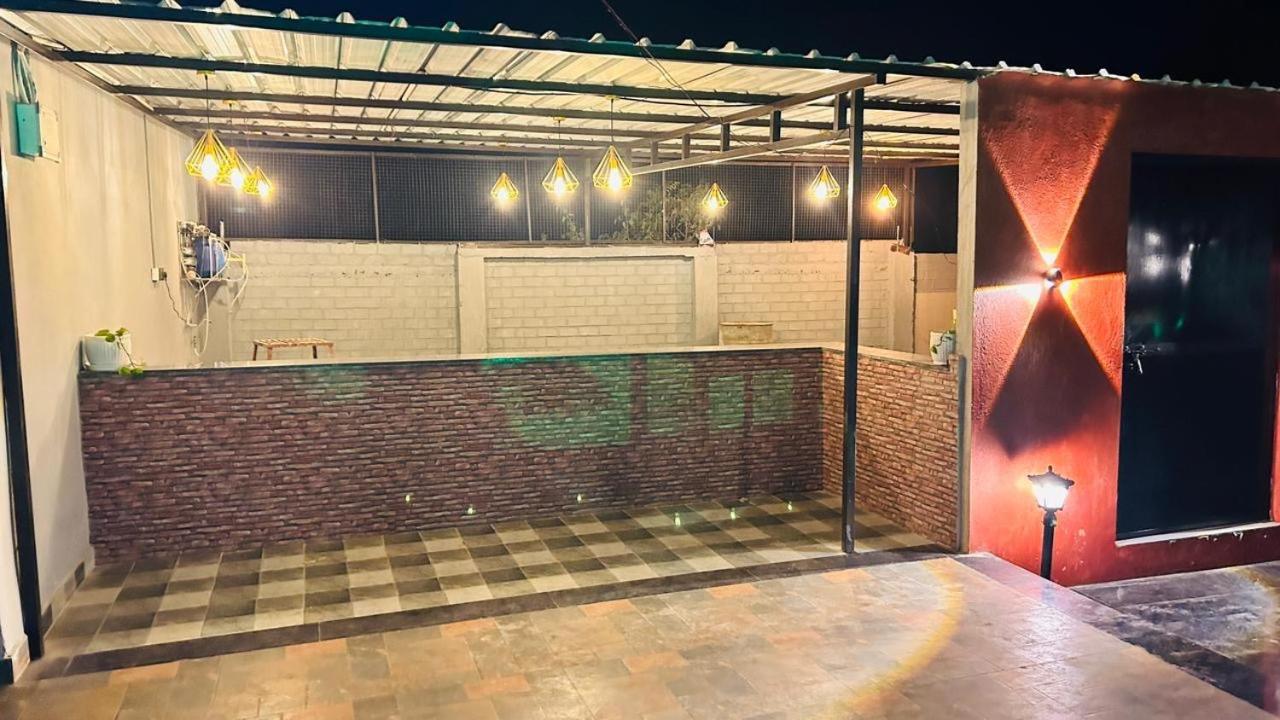 Fun O Farm Luxury Farm Villa إندور المظهر الخارجي الصورة